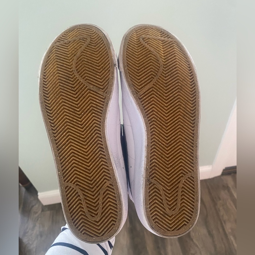 Nike White and Black High-Top Sneakers - Picture 4 of 5